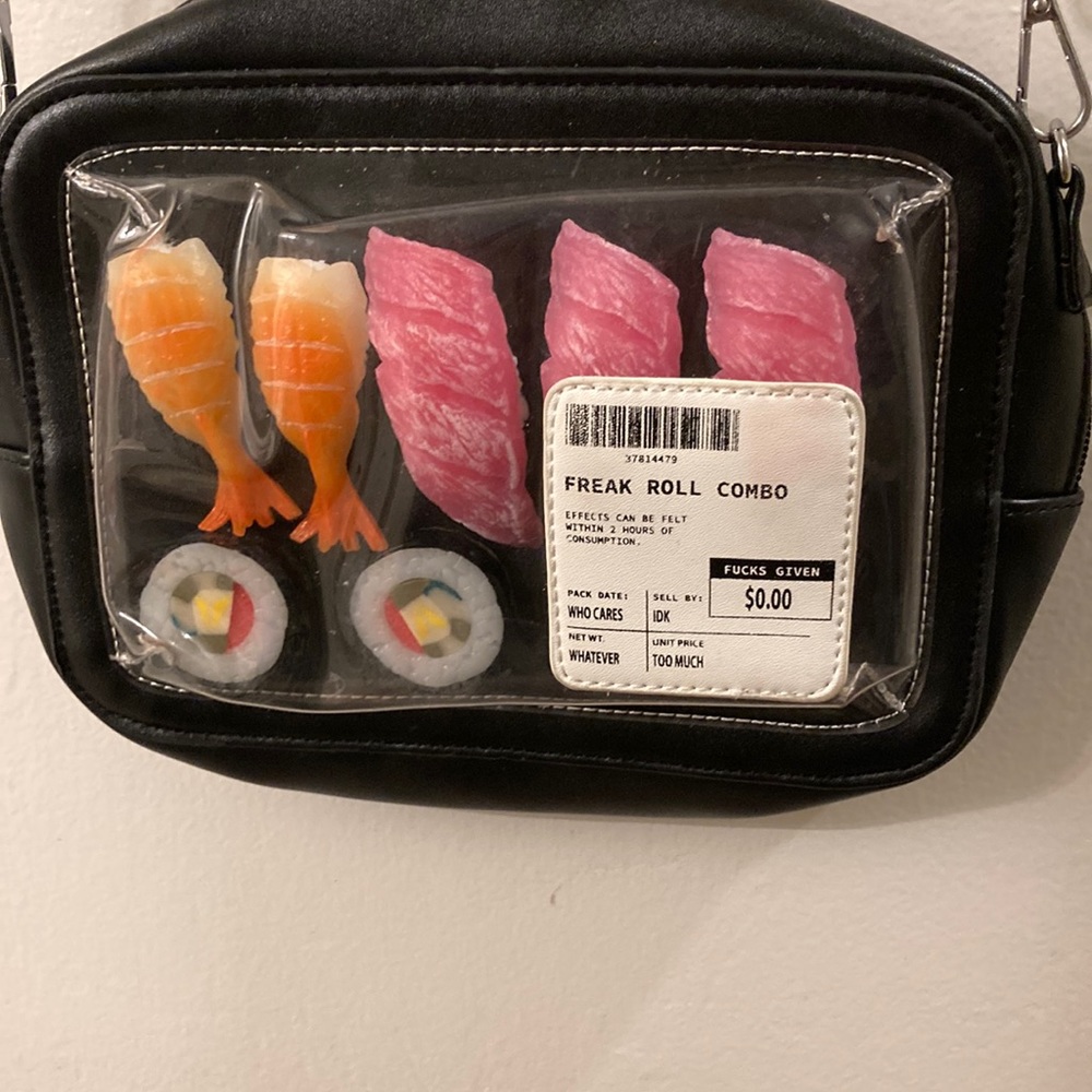 Sushi roll purse